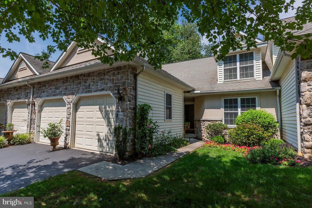 1861 SERENE WAY, Lancaster, PA 17602