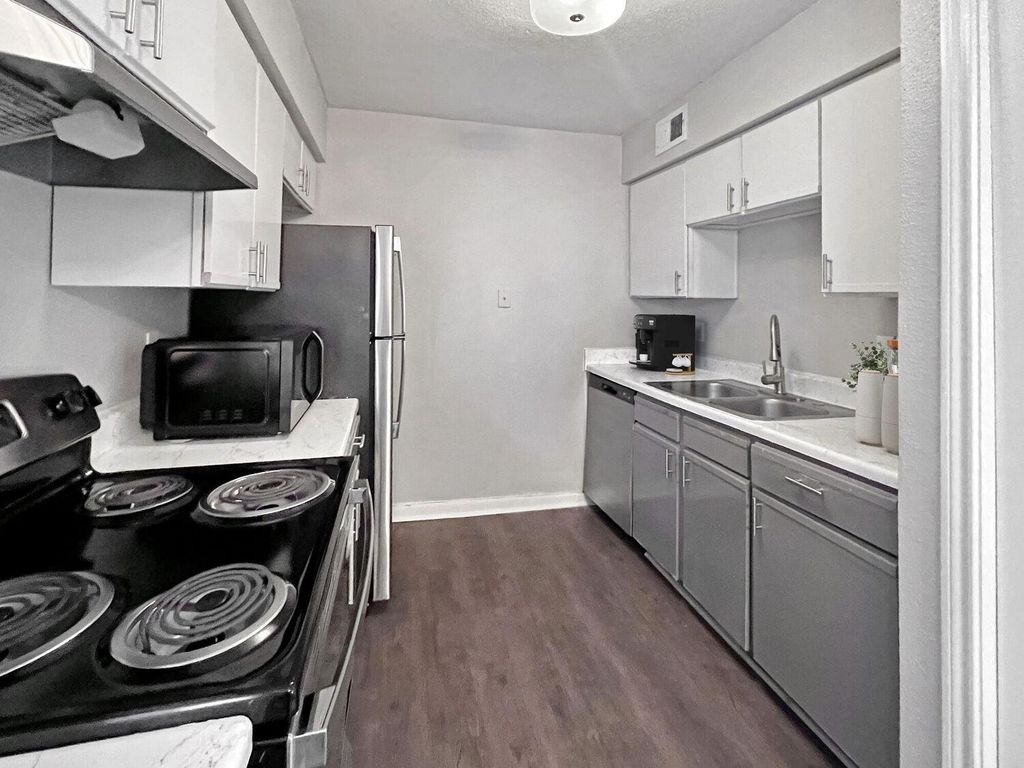 874 Yorkchester Dr 258, Houston, TX 77079