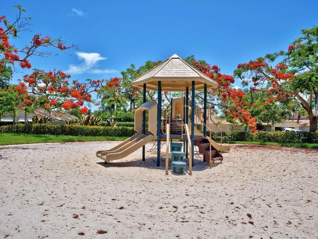 3038 30th Court, Jupiter, FL 33477