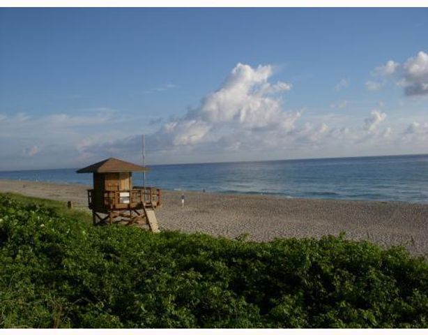 3038 30th Court, Jupiter, FL 33477