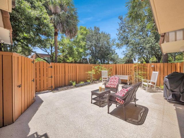 3038 30th Court, Jupiter, FL 33477