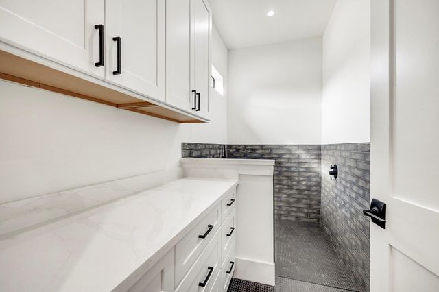 32648 Dobbin Huffsmith Road, Magnolia, TX 77354