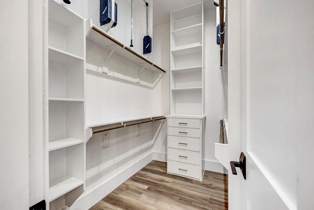 32648 Dobbin Huffsmith Road, Magnolia, TX 77354