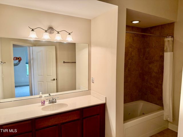 1264 Hatterdale Farm Road 1264, Blountville, TN 37617