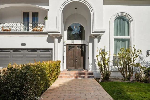 13045 Greenleaf Street, Studio City, CA 91604