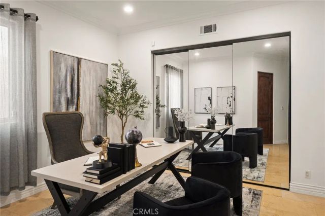 13045 Greenleaf Street, Studio City, CA 91604