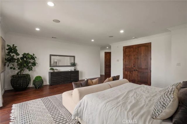 13045 Greenleaf Street, Studio City, CA 91604