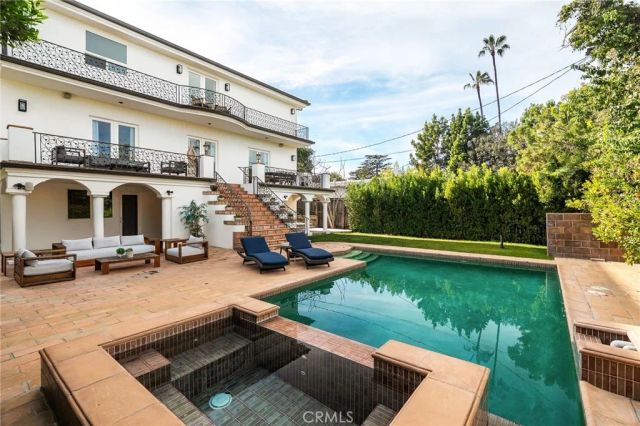 13045 Greenleaf Street, Studio City, CA 91604