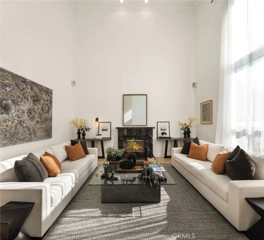 13045 Greenleaf Street, Studio City, CA 91604