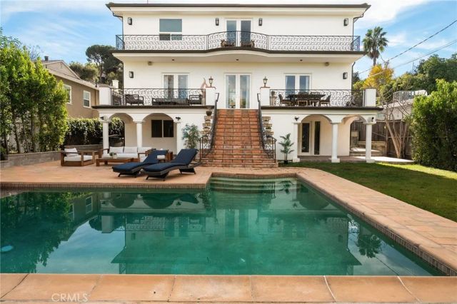 13045 Greenleaf Street, Studio City, CA 91604