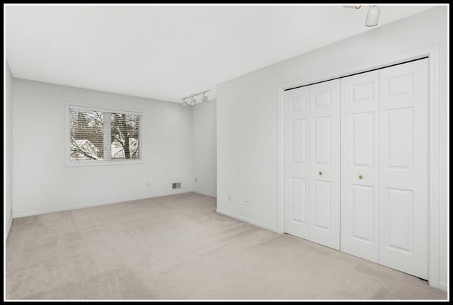 15635 16th Place N, Plymouth, MN 55447