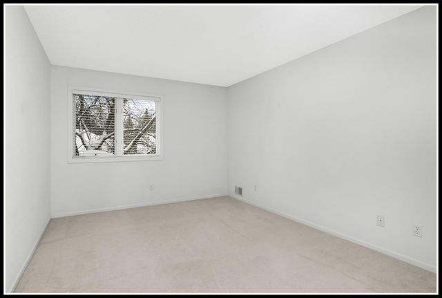 15635 16th Place N, Plymouth, MN 55447