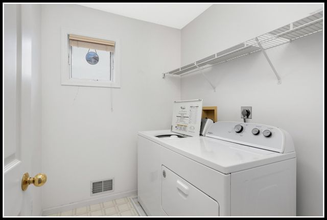 15635 16th Place N, Plymouth, MN 55447