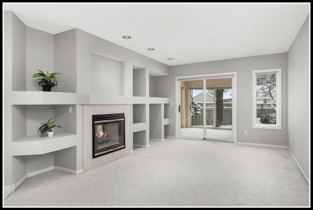 15635 16th Place N, Plymouth, MN 55447