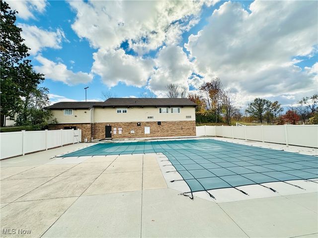 8300 Deepwood Boulevard 8, Mentor, OH 44060