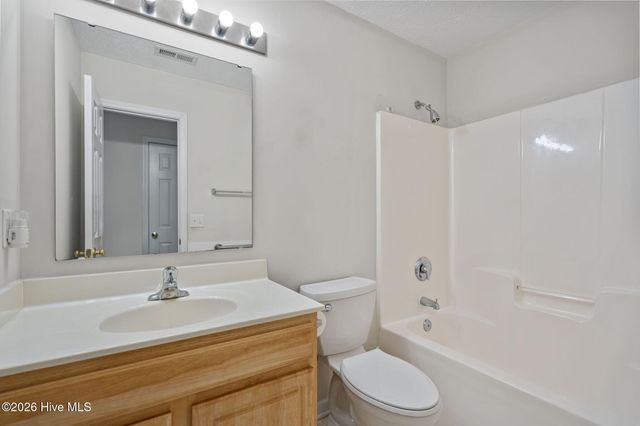 1966 Jeffrey Stokes Drive NE, Leland, NC 28451