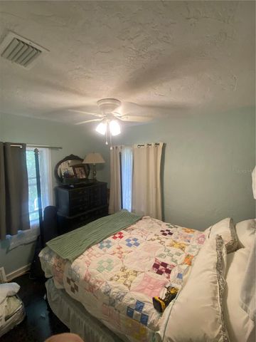 1231 NE 9TH STREET W, Gainesville, FL 32601
