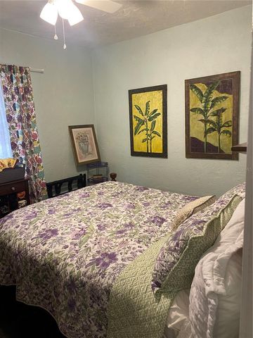 1231 NE 9TH STREET W, Gainesville, FL 32601