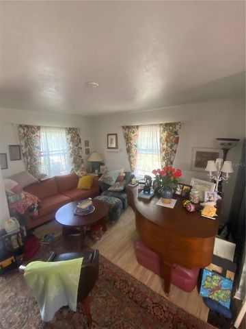 1231 NE 9TH STREET W, Gainesville, FL 32601