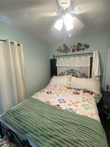 1231 NE 9TH STREET W, Gainesville, FL 32601