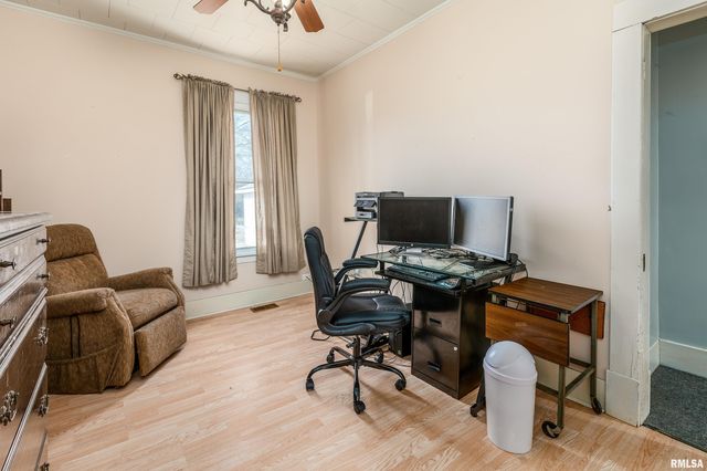 609 N 18TH Street, Herrin, IL 62948