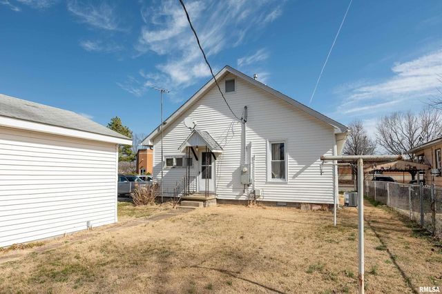 609 N 18TH Street, Herrin, IL 62948