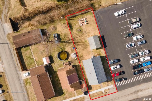 609 N 18TH Street, Herrin, IL 62948