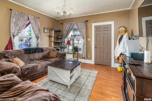 609 N 18TH Street, Herrin, IL 62948