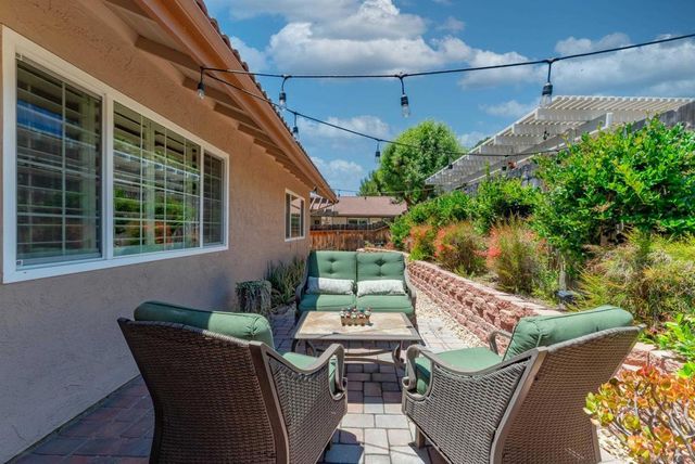 17525 Plaza Gitana, San Diego, CA 92128