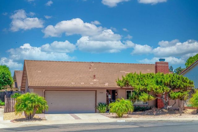 17525 Plaza Gitana, San Diego, CA 92128