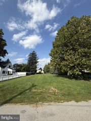 5 CENTRAL AVE, New Castle, DE 19720