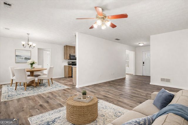 4485 Gauntt Road SE, Oxford, GA 30054