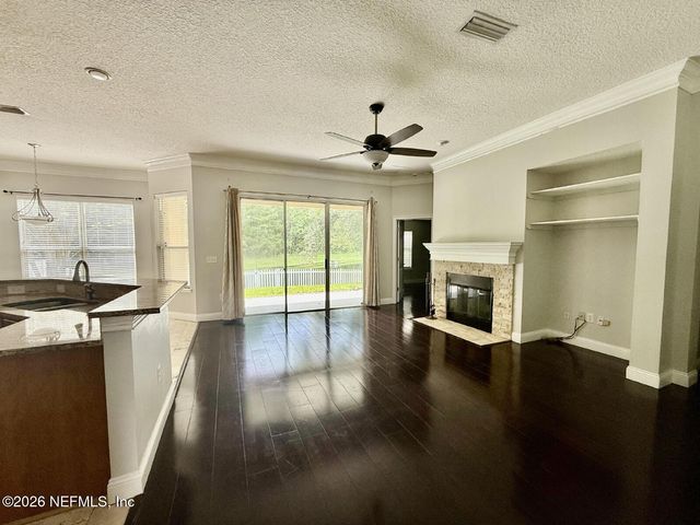 1084 CANDLEBARK Drive, Jacksonville, FL 32225