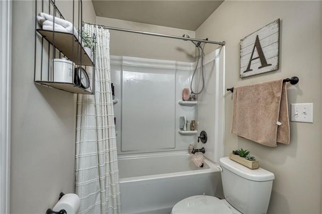 3323 Shoals Ridge Drive, Dacula, GA 30019