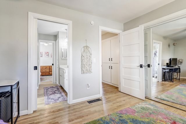 7542 BEAR CANYON Road NE, Albuquerque, NM 87109