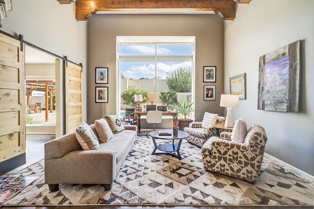 7542 BEAR CANYON Road NE, Albuquerque, NM 87109