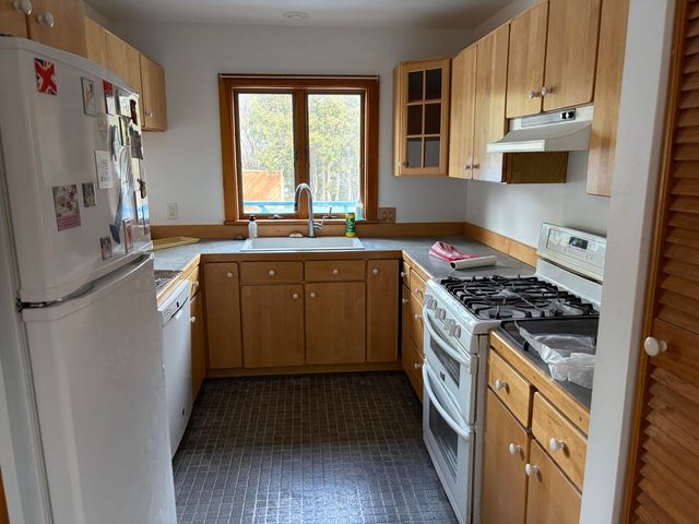 3 Laurel Court, Plattsburgh, NY 12901