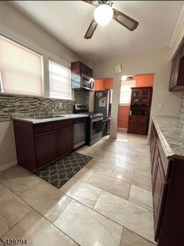 104 W 18Th St, Linden City, NJ 07036
