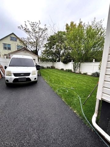104 W 18Th St, Linden City, NJ 07036