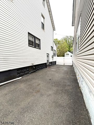 104 W 18Th St, Linden City, NJ 07036