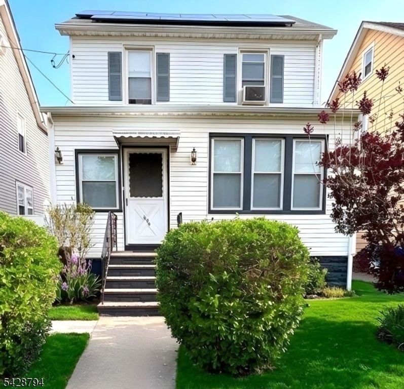 104 W 18Th St, Linden City, NJ 07036