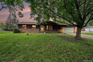 10066 Carpenter Road, Flushing Charter Township, MI 48433