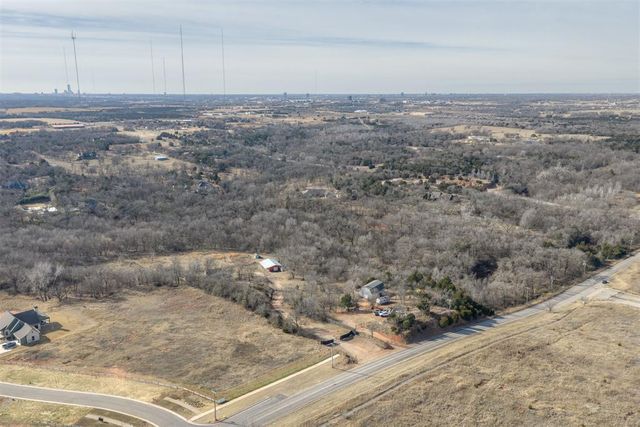 2204 NE 122nd Street, Edmond, OK 73013