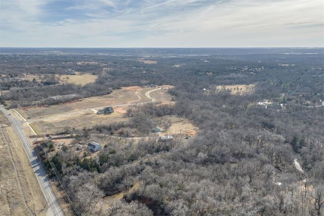 2204 NE 122nd Street, Edmond, OK 73013