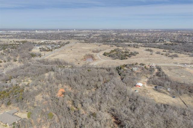 2204 NE 122nd Street, Edmond, OK 73013