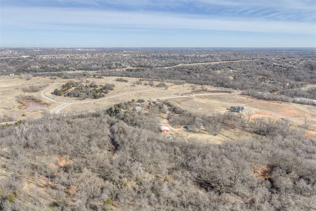 2204 NE 122nd Street, Edmond, OK 73013