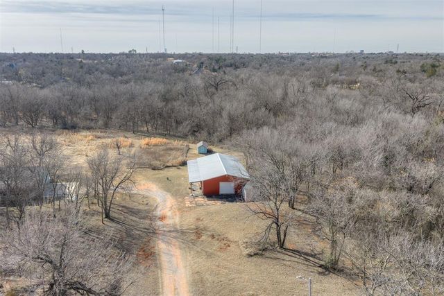 2204 NE 122nd Street, Edmond, OK 73013