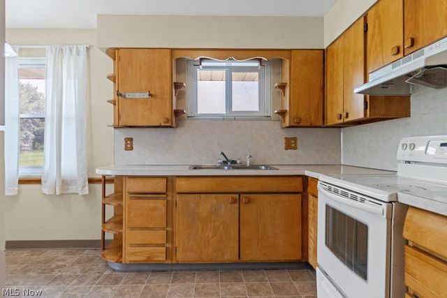 2150 Beechwood Avenue, Alliance, OH 44601