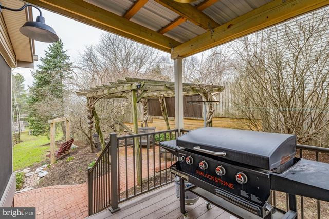 339 S MARKET ST, Newmanstown, PA 17073
