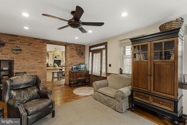 339 S MARKET ST, Newmanstown, PA 17073